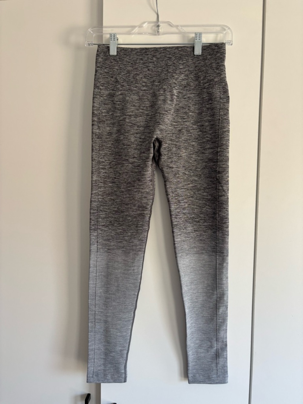Lululemon Leggings Grey Ombré NEW Size 6